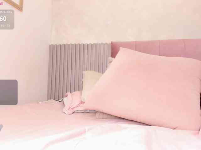 Kimiekaboom webcam