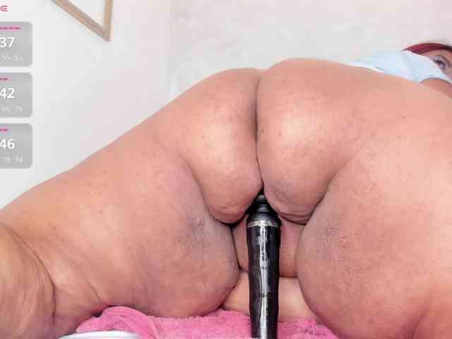 Kimiekaboom webcam