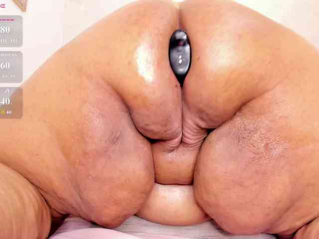 Kimiekaboom webcam