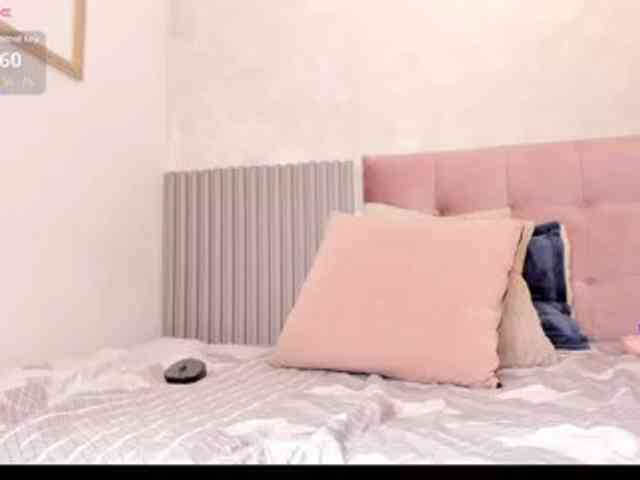 Kimiekaboom webcam