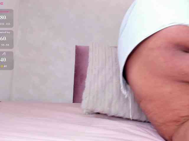 Kimiekaboom webcam