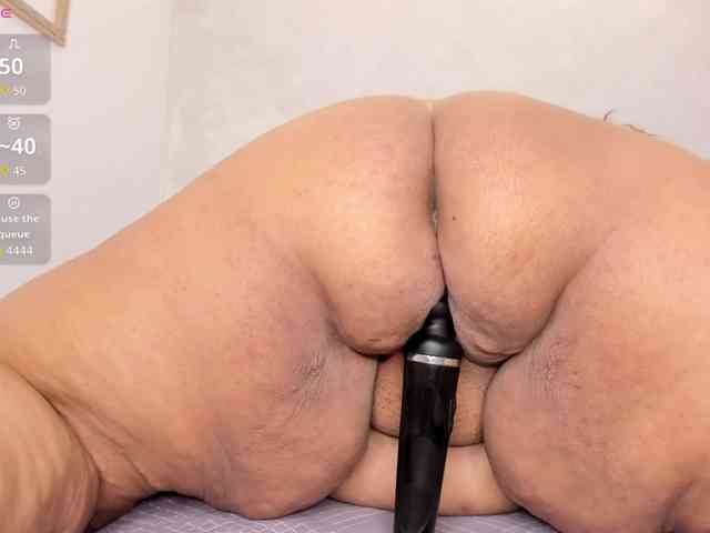 Kimiekaboom webcam