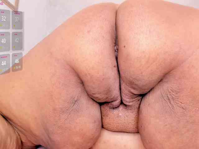 Kimiekaboom webcam