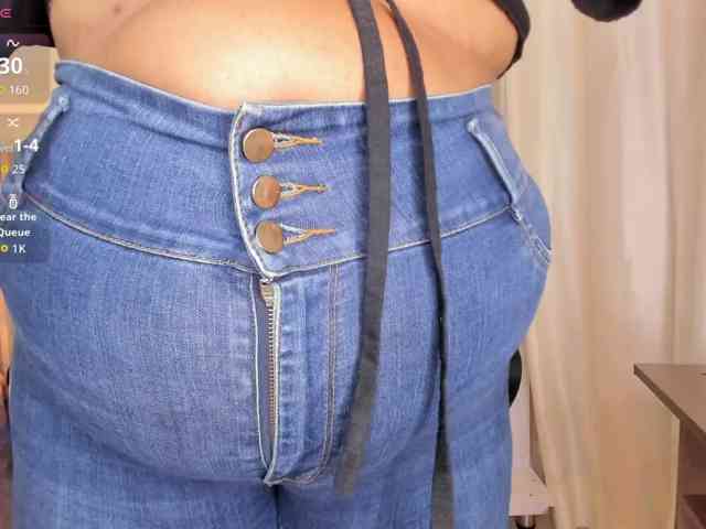 Kimiekaboom webcam
