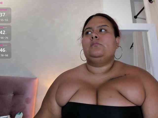 Kimiekaboom webcam