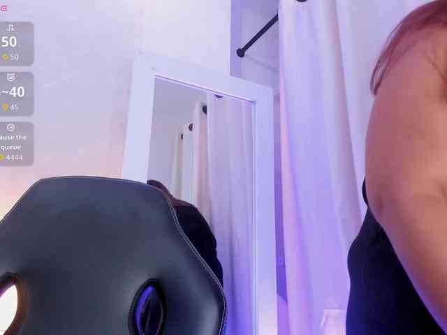 Kimiekaboom webcam