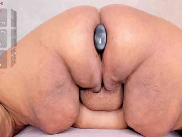 Kimiekaboom webcam