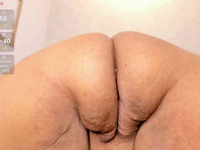 Kimiekaboom webcam