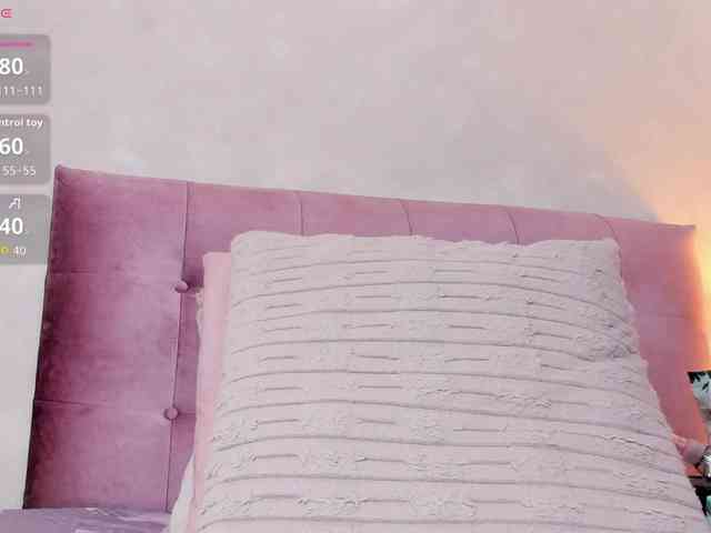 Kimiekaboom webcam