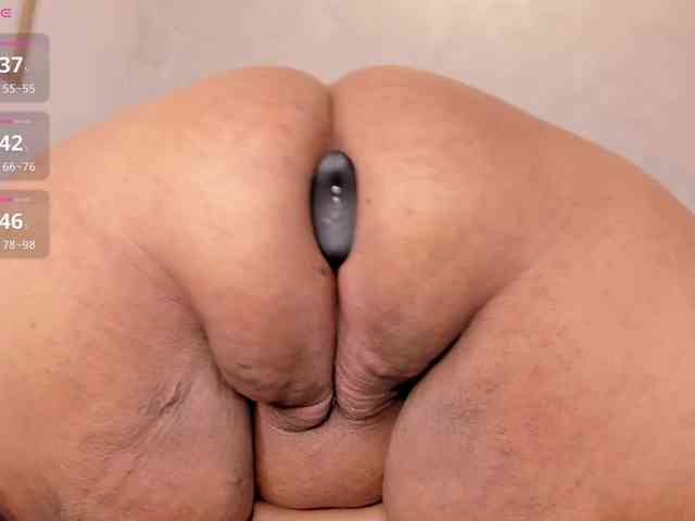 Kimiekaboom webcam