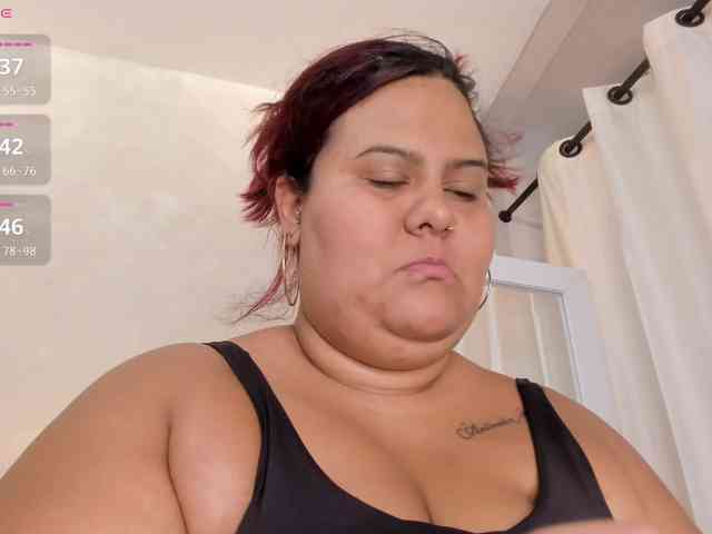 Kimiekaboom webcam