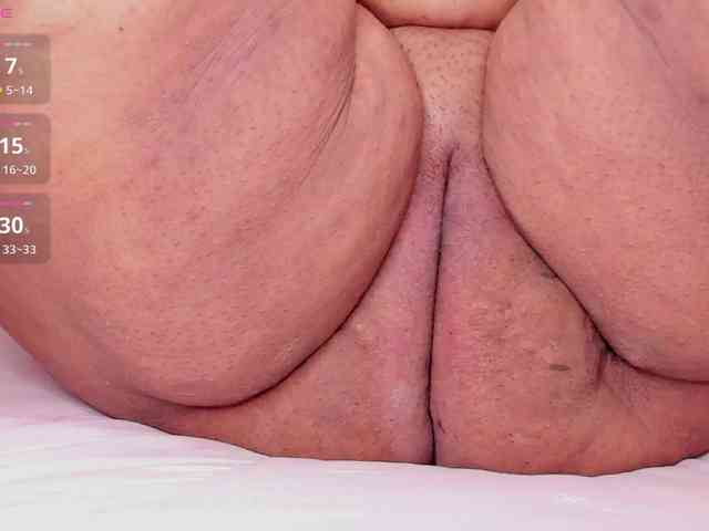 Kimiekaboom webcam
