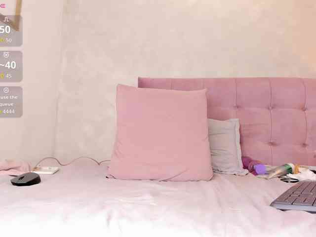 Kimiekaboom webcam
