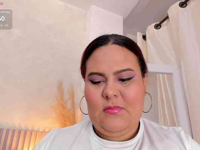 Kimiekaboom webcam