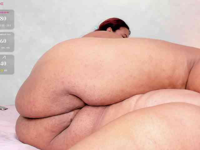Kimiekaboom webcam