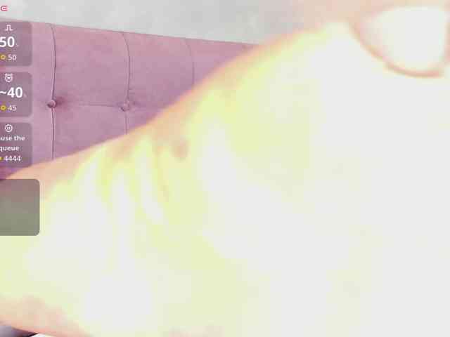 Kimiekaboom webcam