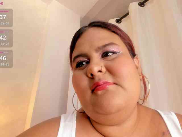 Kimiekaboom webcam