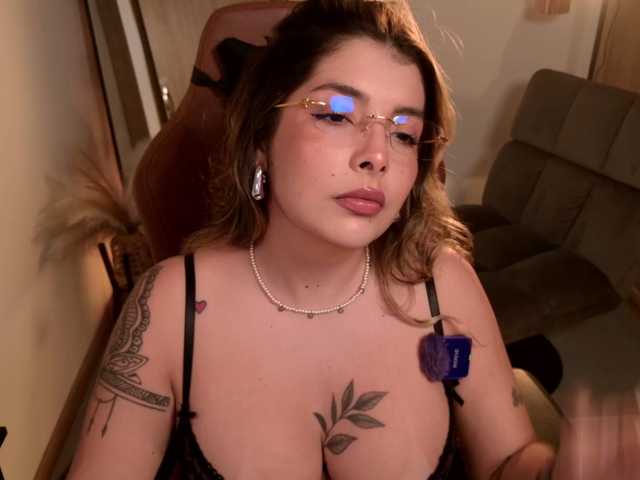 LisaMonroe live cam on BongaCams
