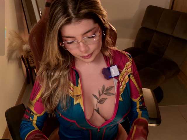 LisaMonroe live cam on BongaCams