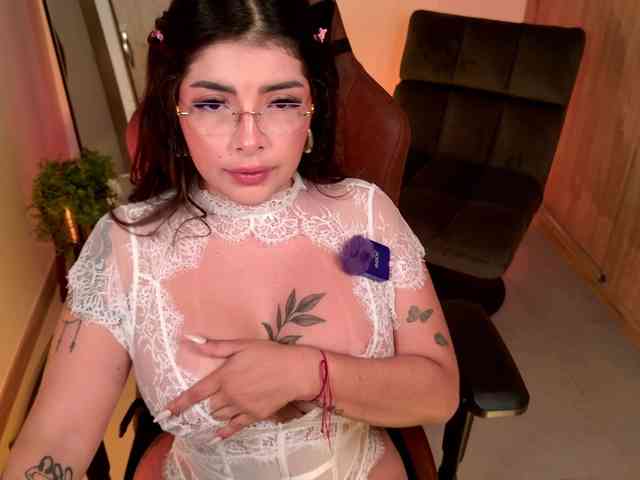 LisaMonroe webcam