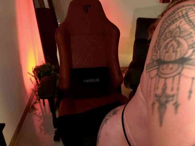 LisaMonroe webcam