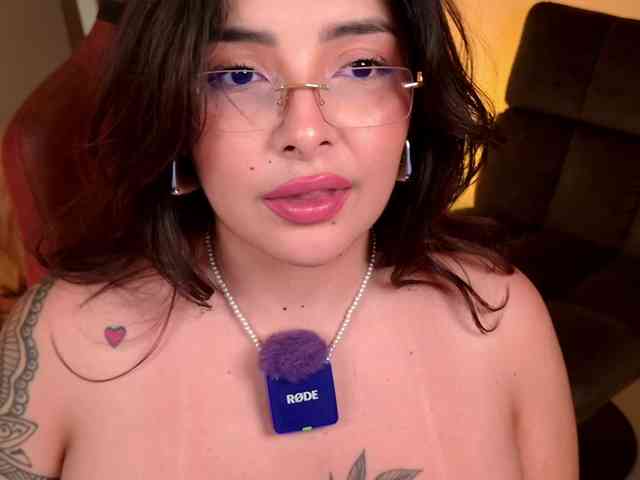 LisaMonroe webcam