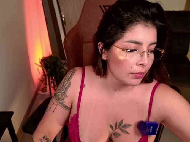 LisaMonroe webcam