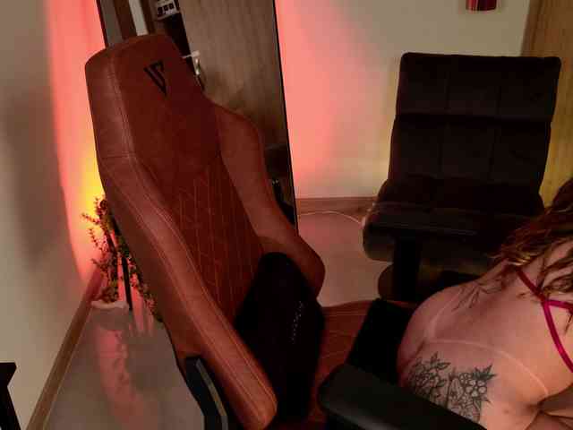 LisaMonroe webcam