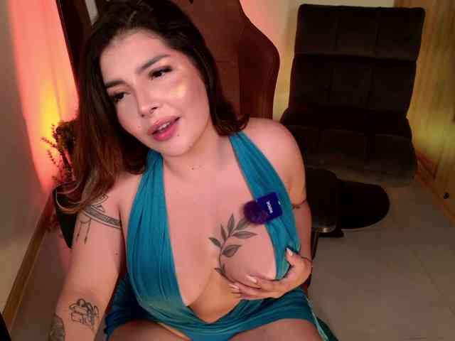 LisaMonroe webcam