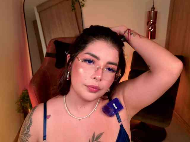 LisaMonroe webcam