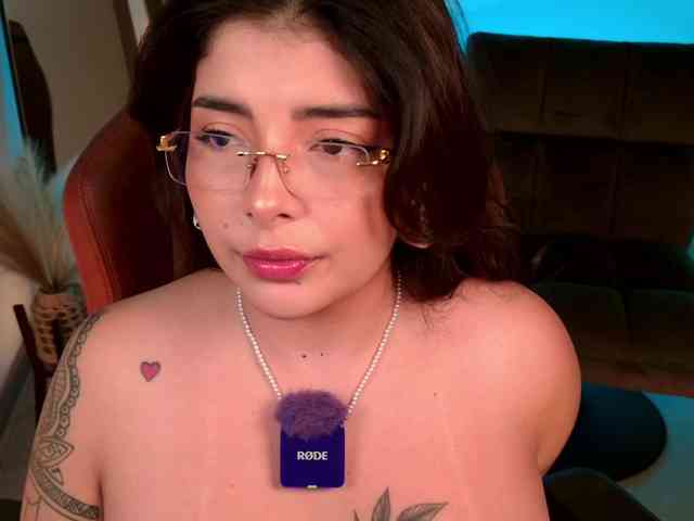 LisaMonroe webcam