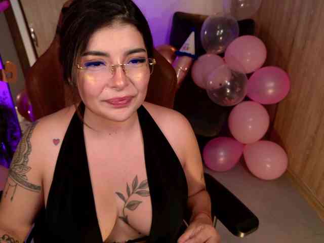 LisaMonroe webcam