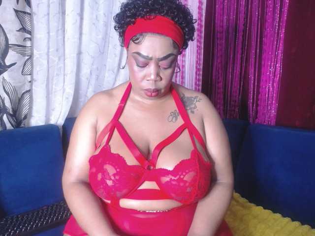 crystalbee live cam on UnifiedCams