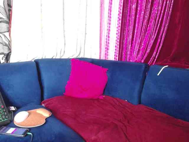 crystalbee webcam