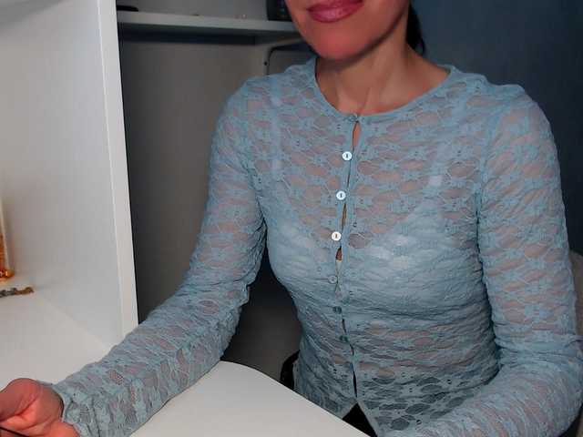 LadyL09 Live Cam and Statistics on UnifiedCams