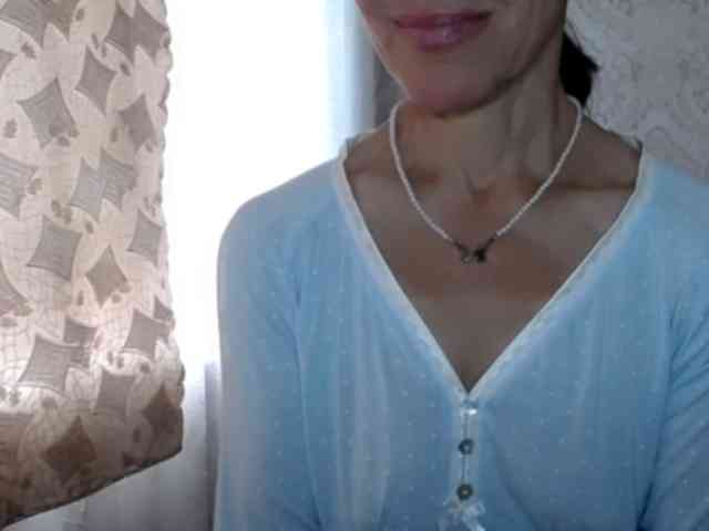 LadyL09 webcam