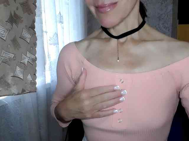 LadyL09 webcam