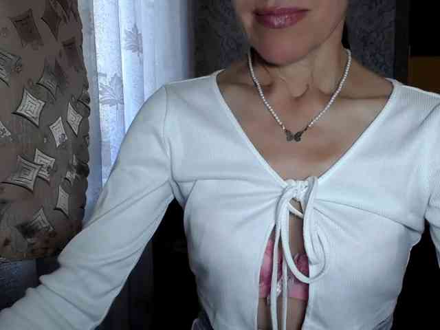 LadyL09 webcam