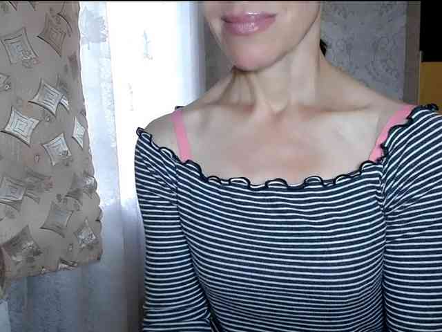 LadyL09 webcam