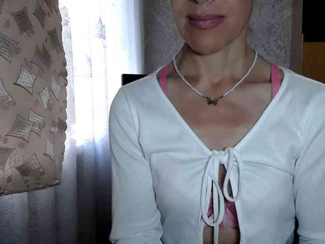 LadyL09 webcam