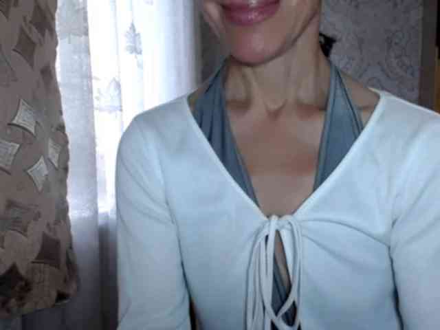 LadyL09 webcam
