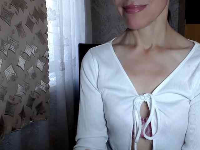 LadyL09 webcam