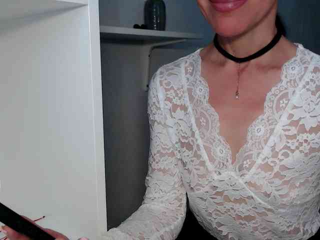 LadyL09 webcam