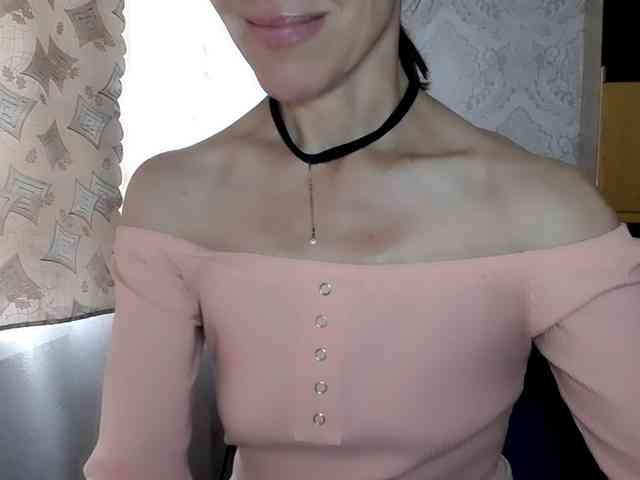 LadyL09 webcam