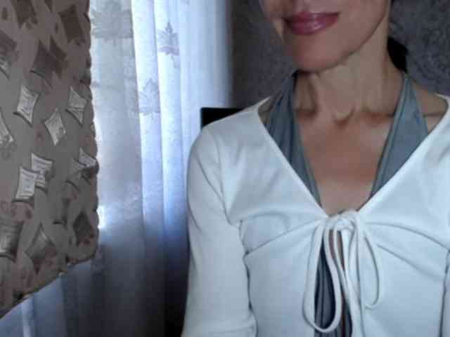 LadyL09 webcam