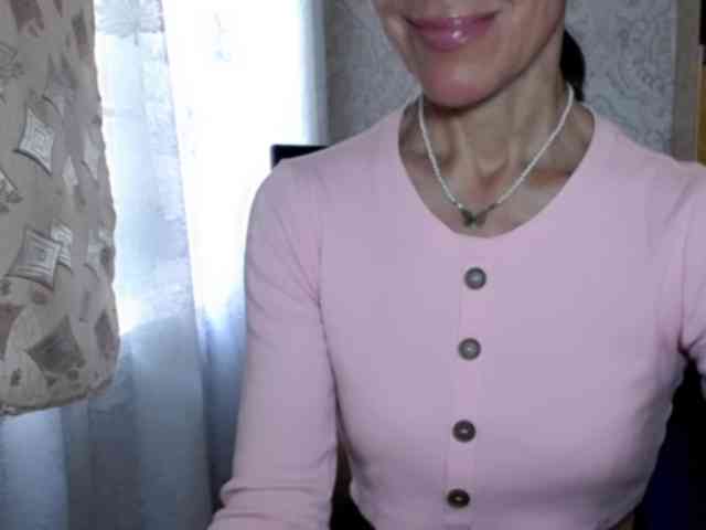 LadyL09 webcam