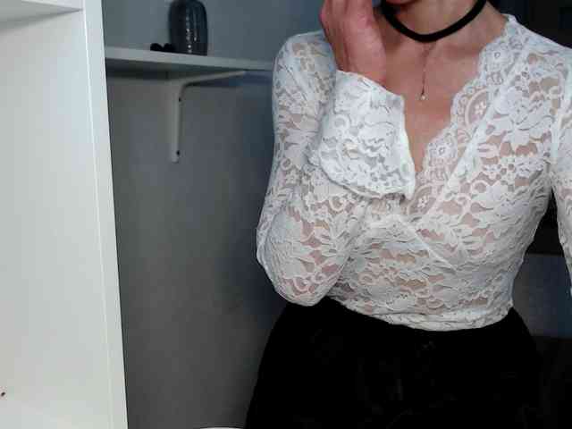 LadyL09 webcam