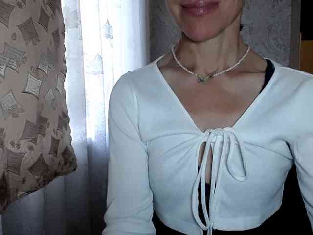 LadyL09 webcam