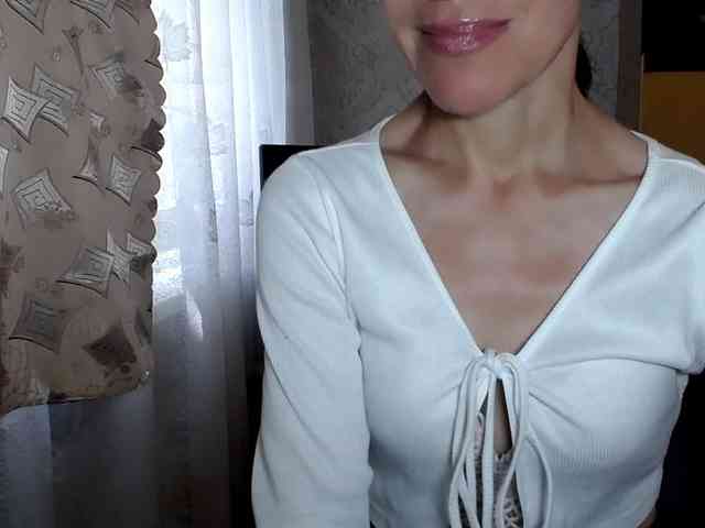 LadyL09 webcam