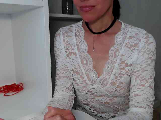 LadyL09 webcam